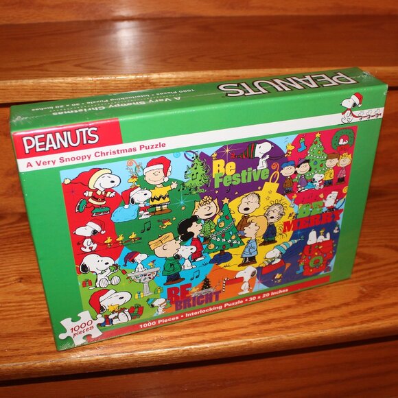 3/$55❤️new sealed PEANUTS A Very Snoopy Christmas Puzzle 1000 pcs Charlie Brown - Picture 1 of 7